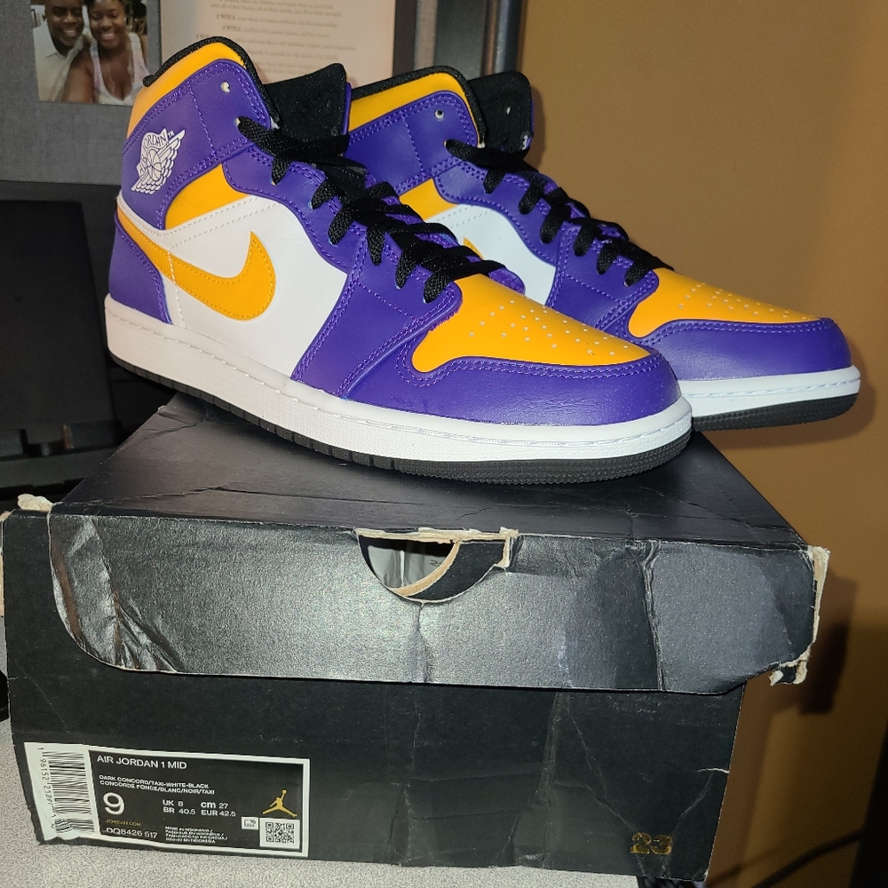 Nike Laker Mid Sz 9.5 Ds Og All box damaged